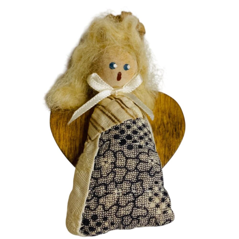 1990 Quilt Angel Pin Brooch Folk Art‎ 3.5" Signed Sara Carr